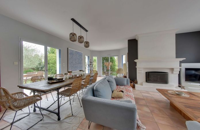 A vendre vaste Maison contemporaine 7 pieces 220 m² piscine et grand jardin Saint-Malo