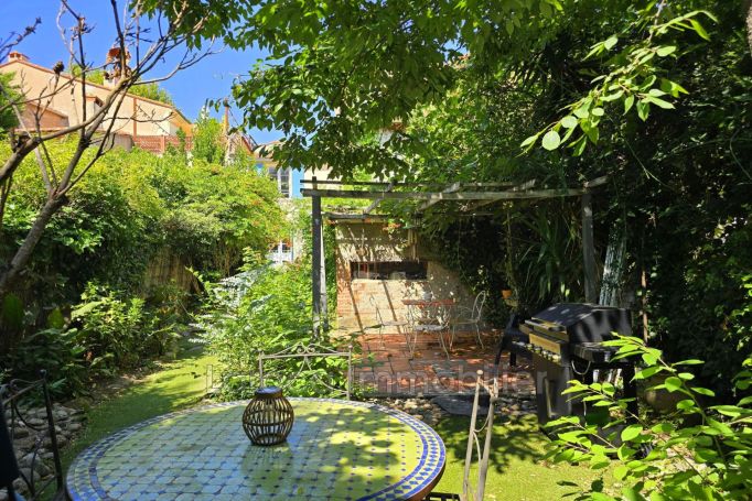 A vendre MAISON  4 PIECES 109 M2  LAROQUE DES ALBERES Village