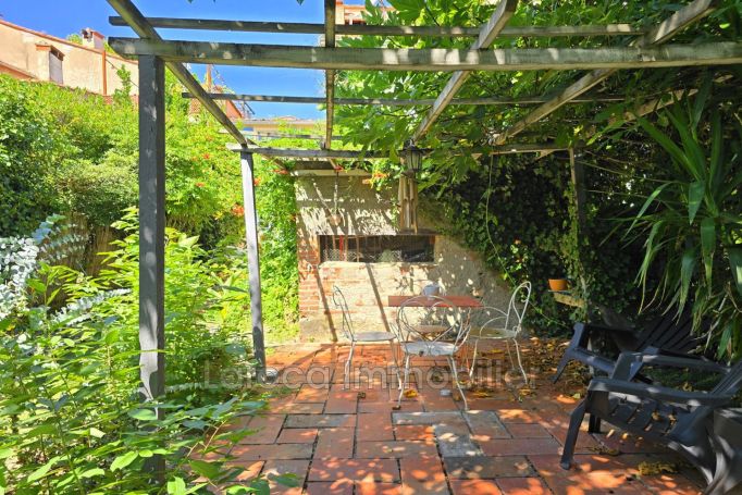 A vendre MAISON  4 PIECES 109 M2  LAROQUE DES ALBERES Village