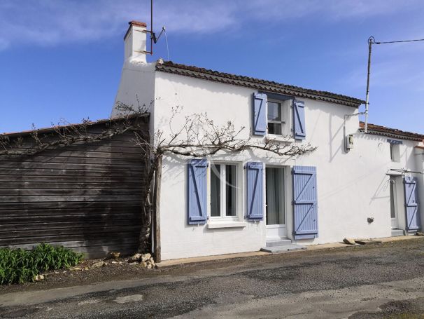 A vendre MAISON  5 PIECES 110 M2  SAINT HILAIRE LA FORET