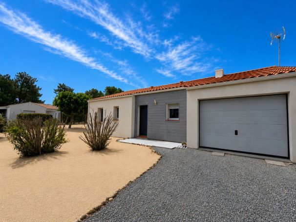 A vendre MAISON  4 PIECES 88 M2 BORD DE MER SAINT JEAN DE MONTS