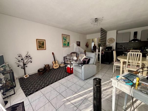 A louer APPARTEMENT T3 70 M2 TERRASSE BORD DE MER CAGNES SUR MER