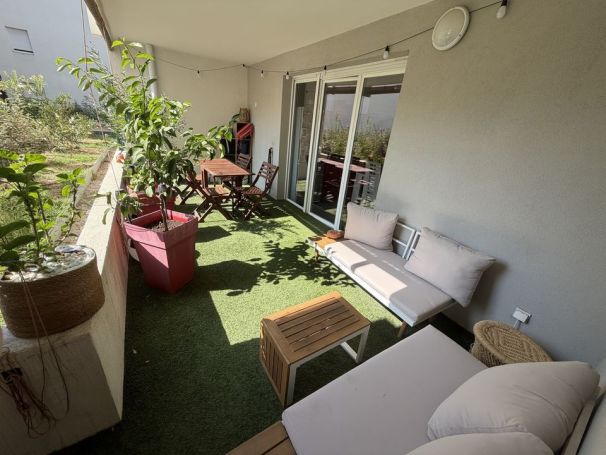 A louer APPARTEMENT T2 42 M2 TERRASSE  MARSEILLE 13EME