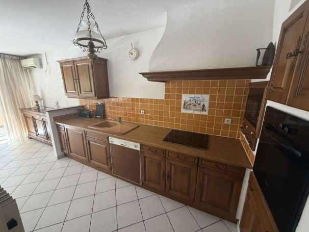 A louer APPARTEMENT T4 78 M2 TERRASSE  PLAN DE CUQUES