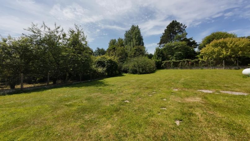 A vendre TERRAIN 631 M2 BORD DE MER VEULETTES SUR MER