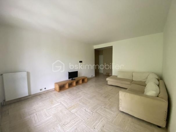 A louer APPARTEMENT T4 81 M2  AIX EN PROVENCE