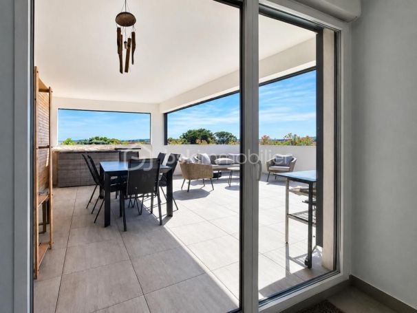 A louer APPARTEMENT DUPLEX T5 113 M2 TERRASSE VUE MER VALRAS PLAGE