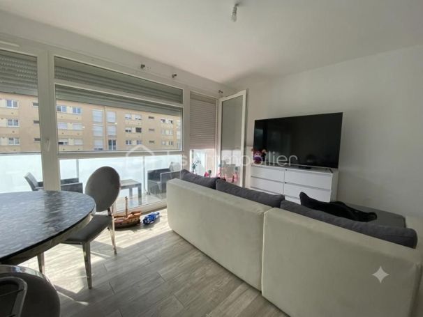 A louer APPARTEMENT T3 57 M2  PETIT COURONNE