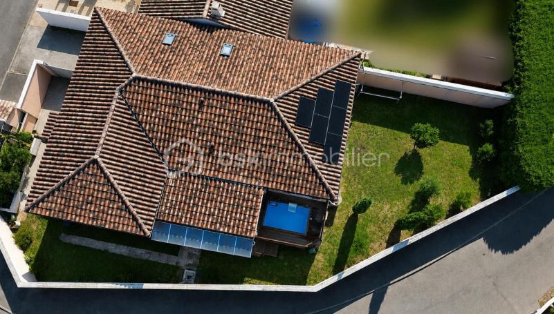 A louer MAISON  5 PIECES 132 M2  PONT SAINT ESPRIT