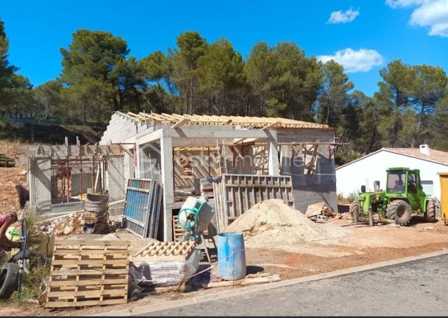 A louer MAISON  4 PIECES 110 M2  SALERNES