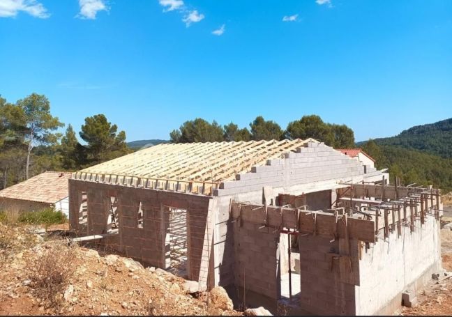 A louer MAISON  4 PIECES 110 M2  SALERNES