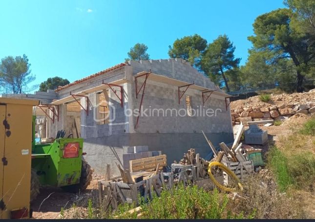 A louer MAISON  4 PIECES 110 M2  SALERNES