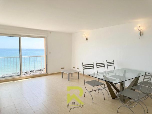A louer APPARTEMENT DE PRESTIGE T3 85 M2 TERRASSE BORD DE MER AGDE