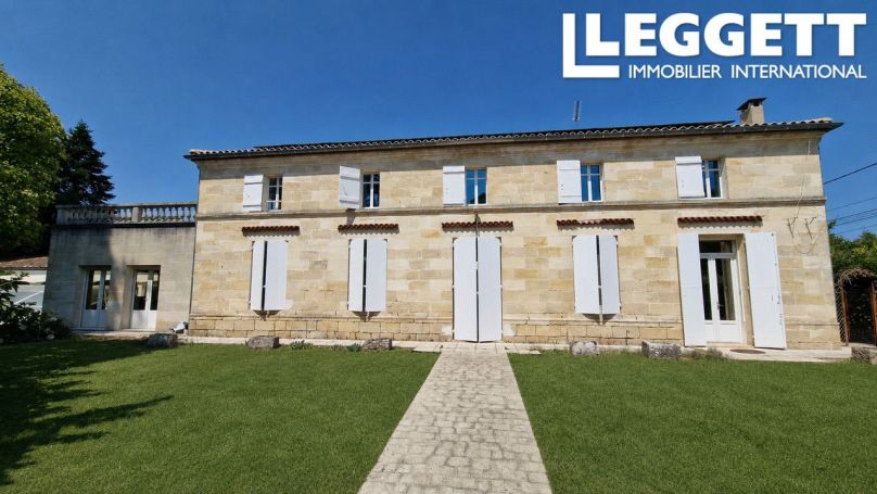 A louer MAISON  DE MAîTRE  COUTRAS