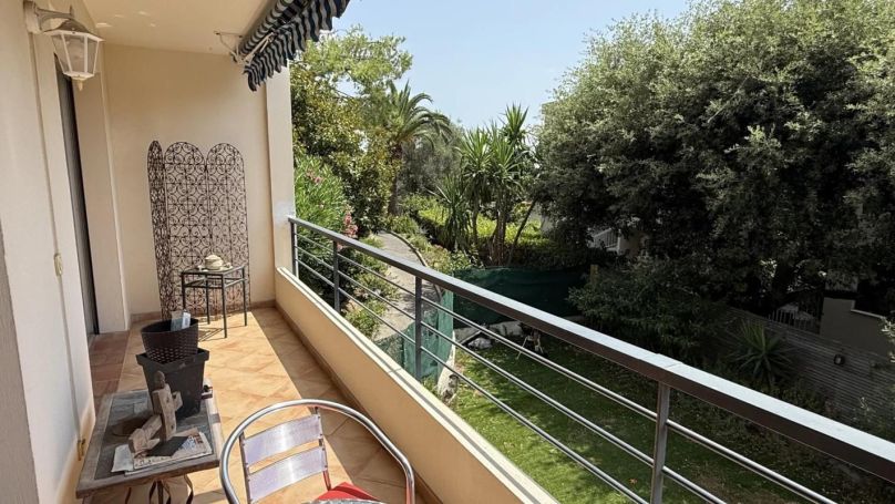 A louer APPARTEMENT NEUF T3 70 M2 TERRASSE BORD DE MER LE CANNET