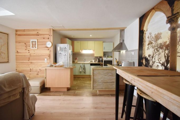 A louer APPARTEMENT T3 95 M2 PEZENAS