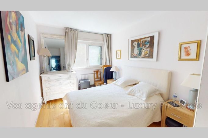 A louer APPARTEMENT DE PRESTIGE T3 91 M2 TERRASSE  AIX EN PROVENCE