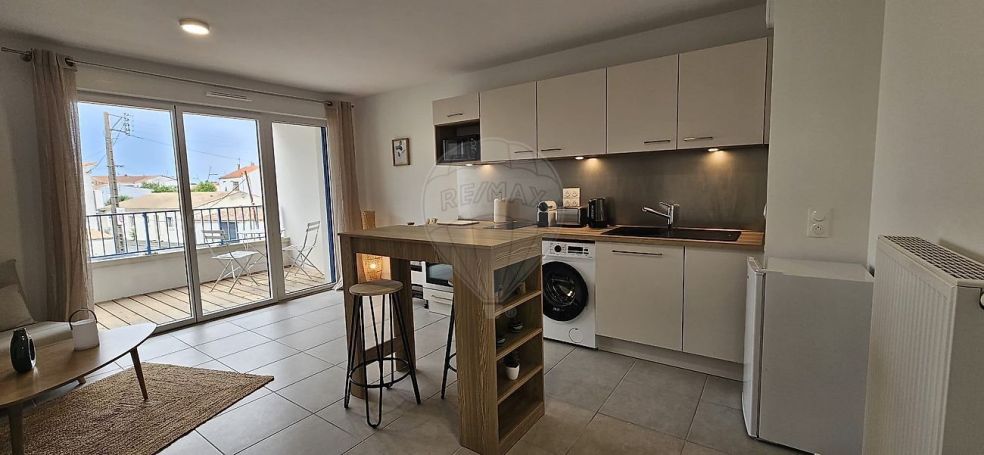 A louer APPARTEMENT T2 40 M2 TERRASSE BORD DE MER LA ROCHELLE