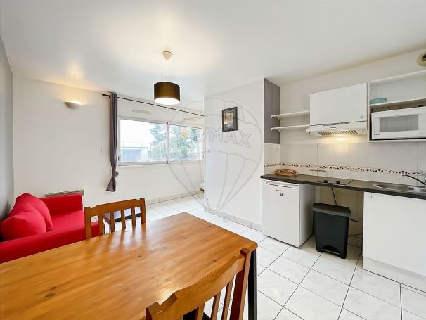 A louer STUDIO  25 M2  NANTES