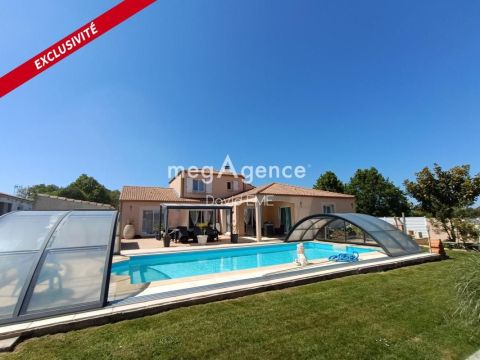 A louer MAISON  7 PIECES 167 M2 BORD DE MER AIZENAY