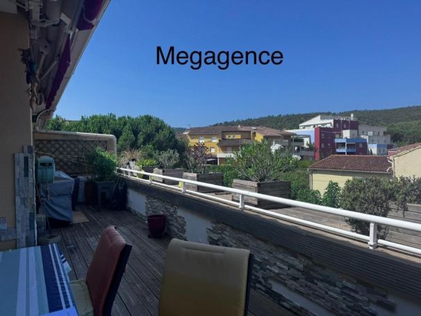 A louer APPARTEMENT T4 76 M2 TERRASSE BORD DE MER BORMES LES MIMOSAS