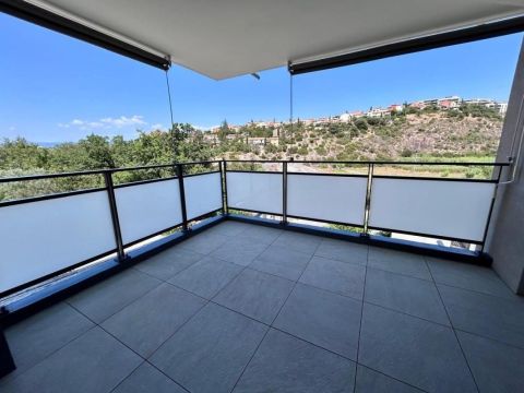 A louer APPARTEMENT T2 56 M2 TERRASSE BORD DE MER SAINT RAPHAEL
