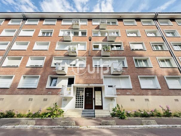 A louer APPARTEMENT T5 82 M2  SAINTE CATHERINE