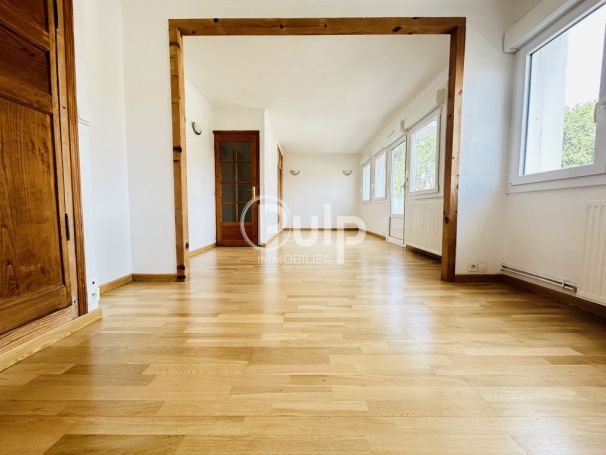 A louer APPARTEMENT T5 82 M2  SAINTE CATHERINE