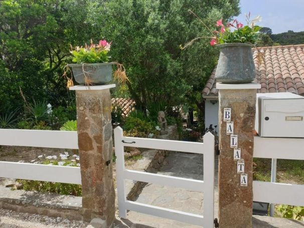 A louer MAISON  4 PIECES 85 M2  ILE DU LEVANT