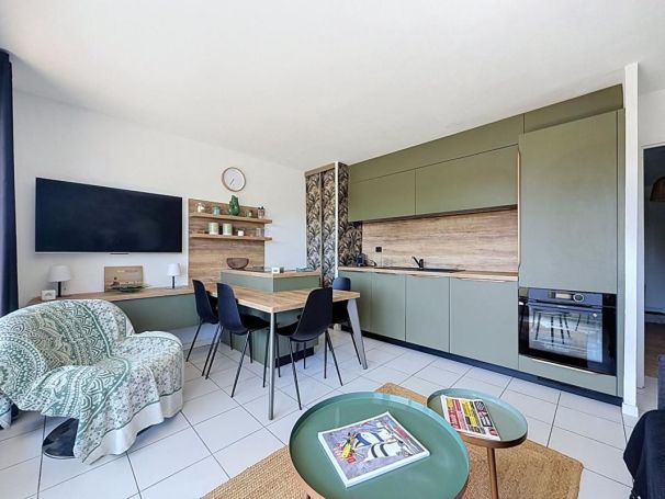A louer APPARTEMENT T2 38 M2 TERRASSE BORD DE MER LA BAULE ESCOUBLAC