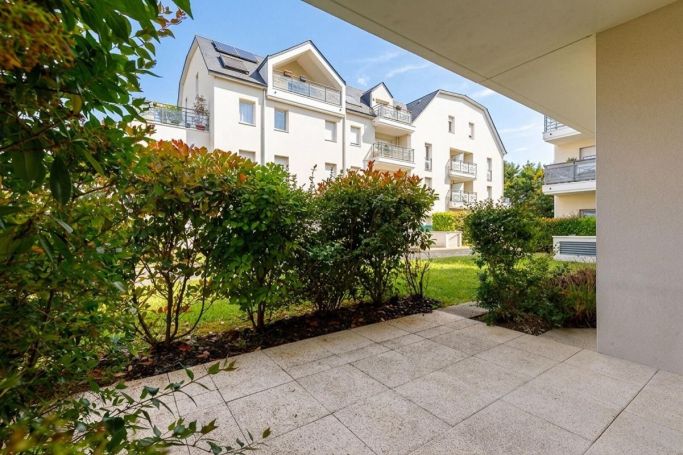A louer APPARTEMENT T3 56 M2 TERRASSE BORD DE MER PORNICHET