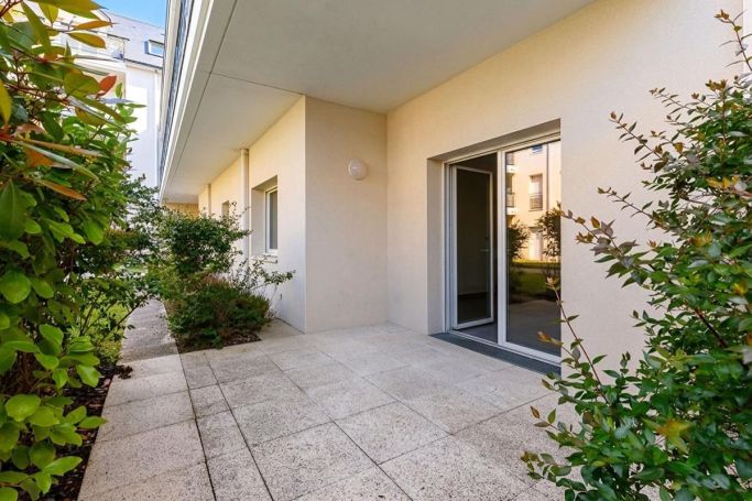 A louer APPARTEMENT T3 56 M2 TERRASSE BORD DE MER PORNICHET