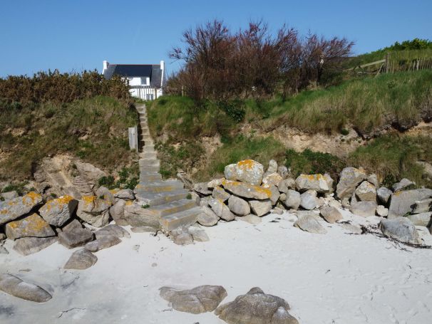 A vendre Maison 7 pieces 110 m&sup2; vue mer acces plage direct Kerlouan