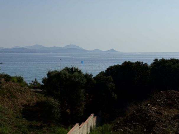 A louer MAISON  CONTEMPORAINE BORD DE MER LES ISSAMBRES