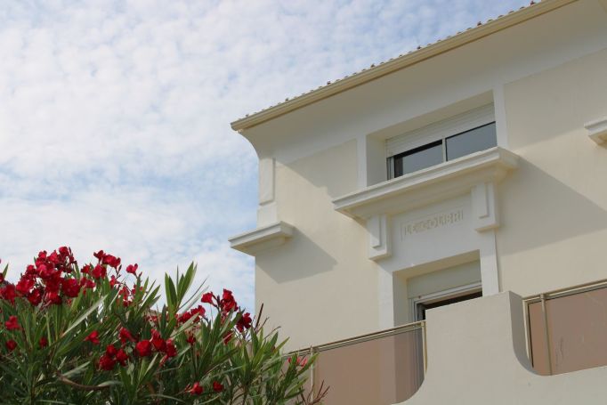 A vendre MAISON  7 PIECES 189 M2 PIEDS DANS L'EAU SAINT GILLES CROIX DE VIE