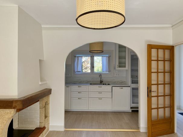 A vendre MAISON  5 PIECES 89 M2 BORD DE MER SAINT GILLES CROIX DE VIE