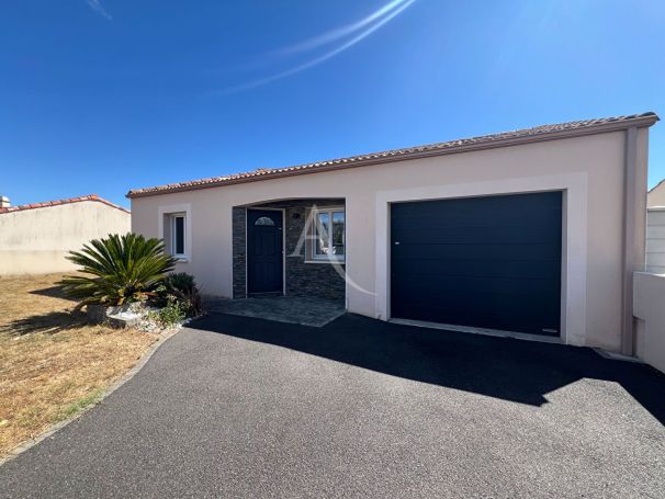 A vendre MAISON  4 PIECES 94 M2  SAINT HILAIRE LA FORET