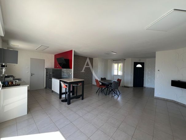 A vendre MAISON  4 PIECES 94 M2  SAINT HILAIRE LA FORET