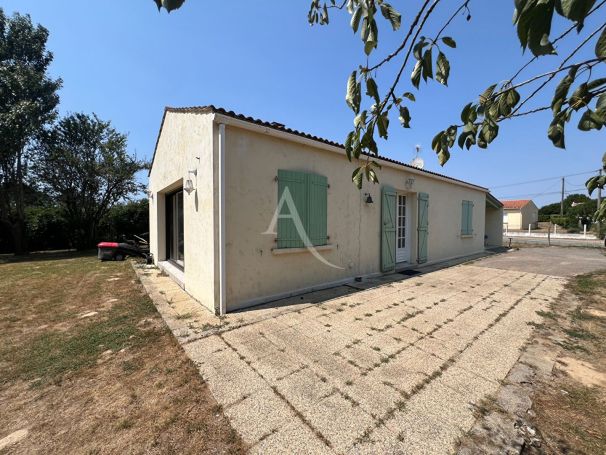 A vendre MAISON  5 PIECES 113 M2 BORD DE MER JARD SUR MER
