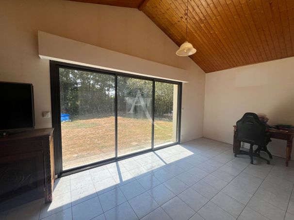 A vendre MAISON  5 PIECES 113 M2 BORD DE MER JARD SUR MER