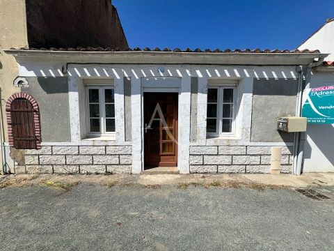 A vendre MAISON 5 PIECES 81 M2 BORD DE MER TALMONT SAINT HILAIRE
