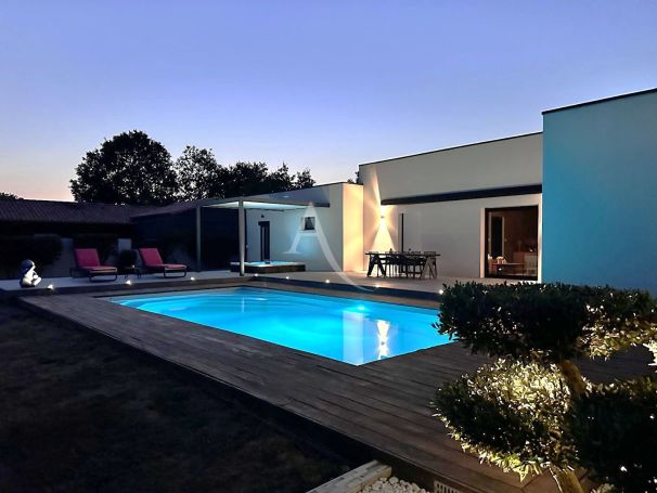 A louer MAISON  CONTEMPORAINE  LE GIROUARD