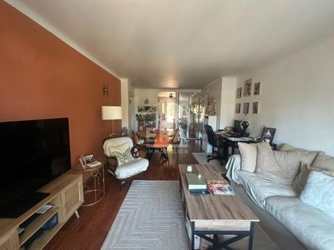 A louer APPARTEMENT T3 70 M2 BORD DE MER CAGNES SUR MER