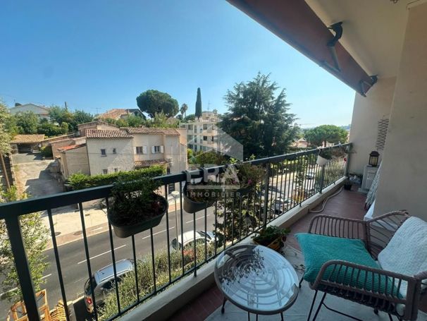 A louer APPARTEMENT T3 70 M2 BORD DE MER CAGNES SUR MER