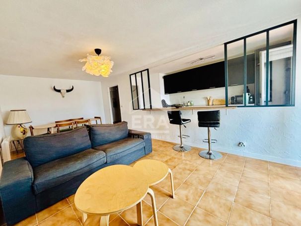 A louer APPARTEMENT T3 65 M2 TERRASSE BORD DE MER CAGNES SUR MER