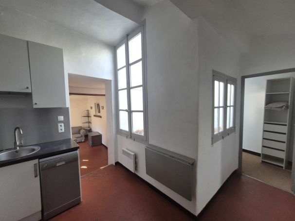 A louer APPARTEMENT T3 52 M2 BORD DE MER LA CIOTAT