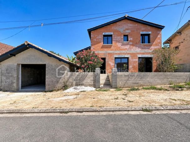 A louer MAISON  CONTEMPORAINE  BOURG