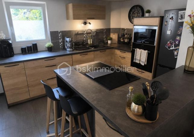 A louer APPARTEMENT T2 55 M2  DOZULE