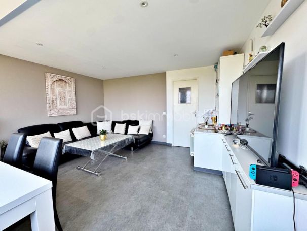 A louer APPARTEMENT DUPLEX T4 68 M2 BORD DE MER HYERES