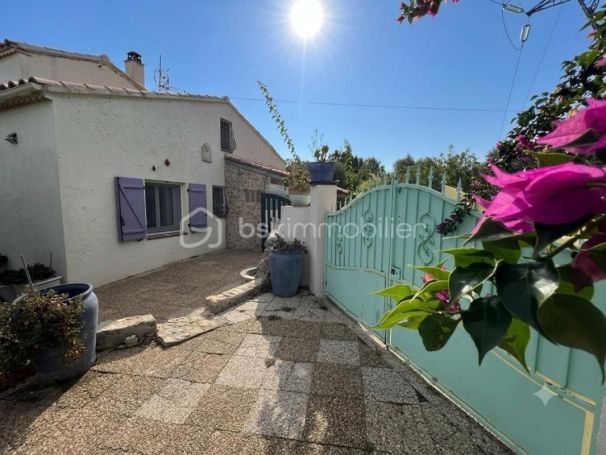 A louer MAISON  CONTEMPORAINE BORD DE MER OLLIOULES
